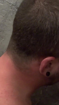 Gay gloryhole fode 3 paus coisas boca cu com porra inundação