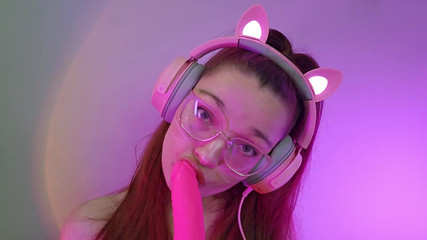 petitesubkitten: कॉस्प्ले लाल बालों वाली egirl ahegao देखने का बिंदु चूसना asmr