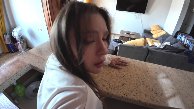 Alexa Poshspicy: POV: 배다른 여동생이 내게 안으로 들어가지 말라고 했지만, 나는 반대할 수 없었다.