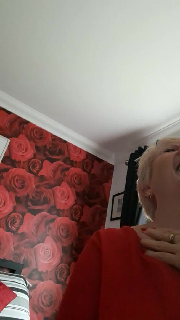 Uk Joolz: La padrona Susan e Joolz ridicolizza il suo micro pene