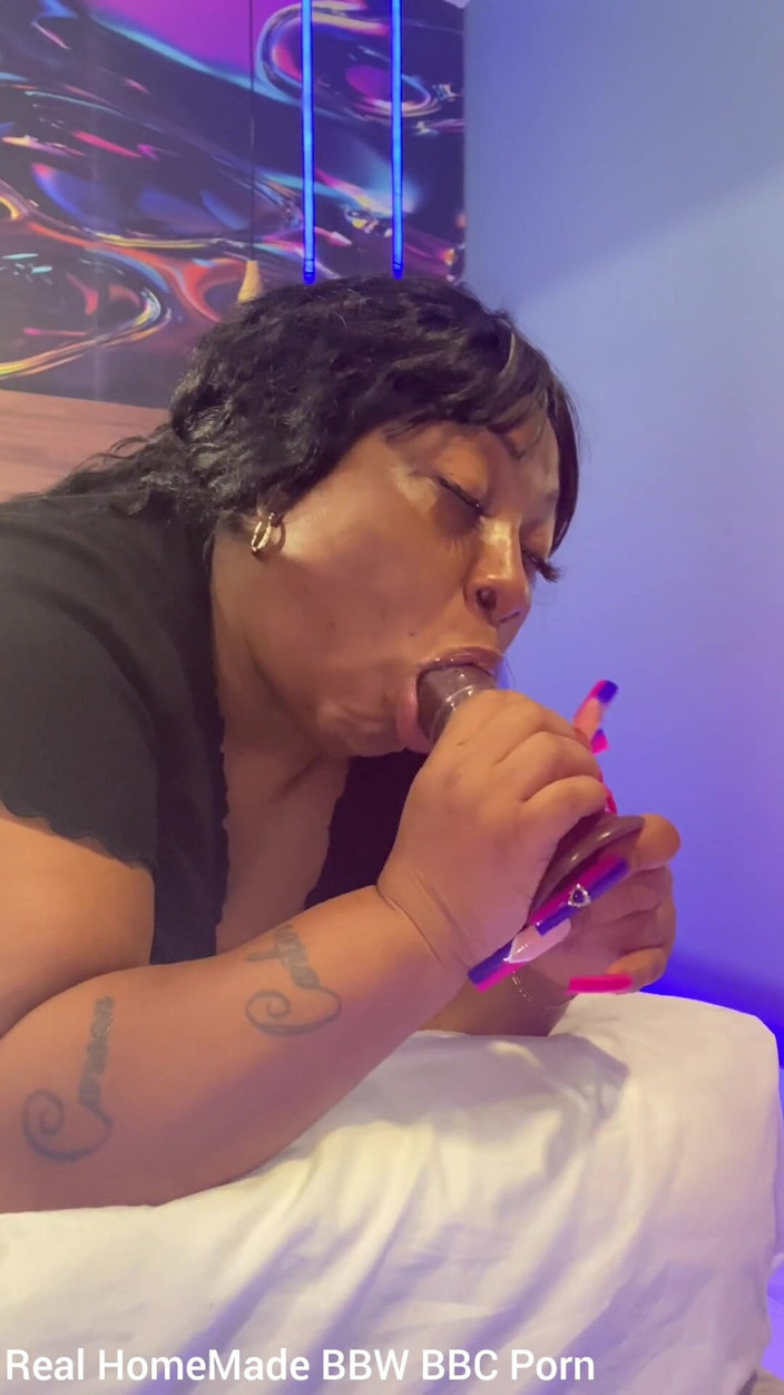 Super sexy ebony cuties: Deepthroat Practice Fucking My Mouth with Big Dildo