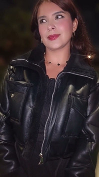 이웃이 넷플릭스 보자고 집에 초대한 후 맨몸으로 성관계