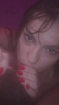 Dripdrop Dakota QuinnはシャワーでBBCをクソ&吸うのが大好きだった!!