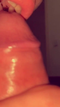Pipe à la première personne, une chaude journée est parfaite pour une super bouche