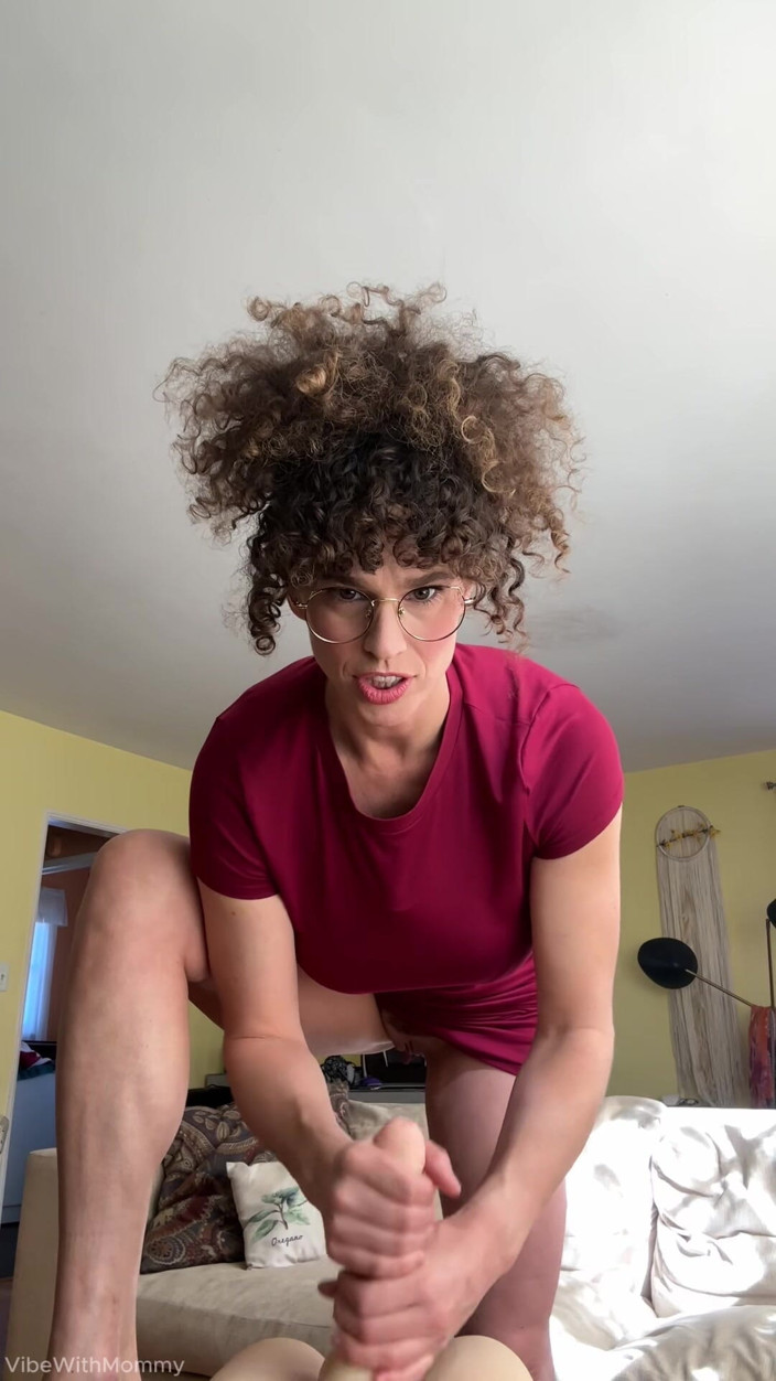 VibeWithMommy: Mama vitregă a celui mai bun prieten Nu instrucțiuni de...