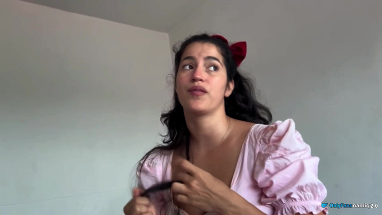 NamiQsein: My Stepfather's Stepdaughter Comes to Ask Me Strange Things
