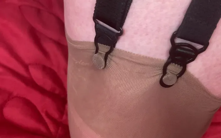 Mr MF: Mrs Mature Feet Big Boobs and Soles