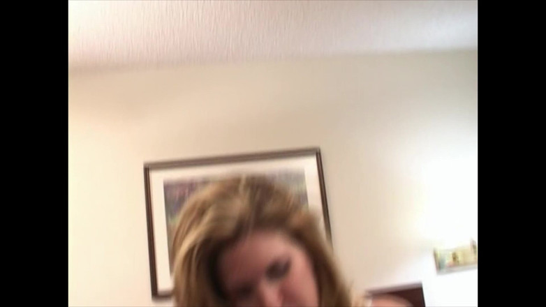 Best Amateur Sex: तीन लोगों की चुदाई दोहरा प्रवेश और Tara Wild के साथ और अधिक के लिए कराहती है