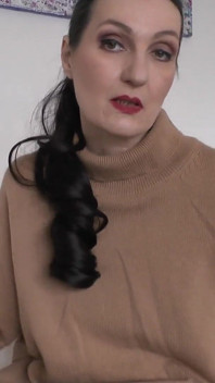 Düğününüzden 5 Gün Önce: Tabu Karşılaşma - Kazağıma Sıçrayın, Leydi Victoria Valente