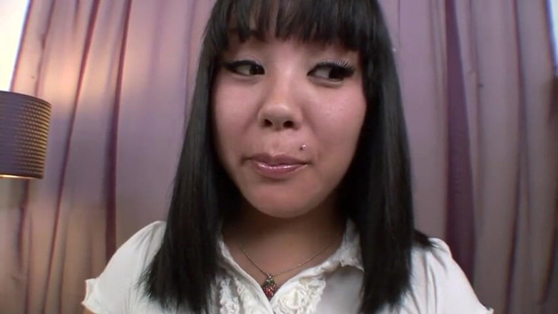Asian Mature Climax: Azjatycka laska wieje wielkiego kutasa w POV