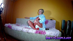 Dirty Couple: Sexy velká prsa blondýna kouří