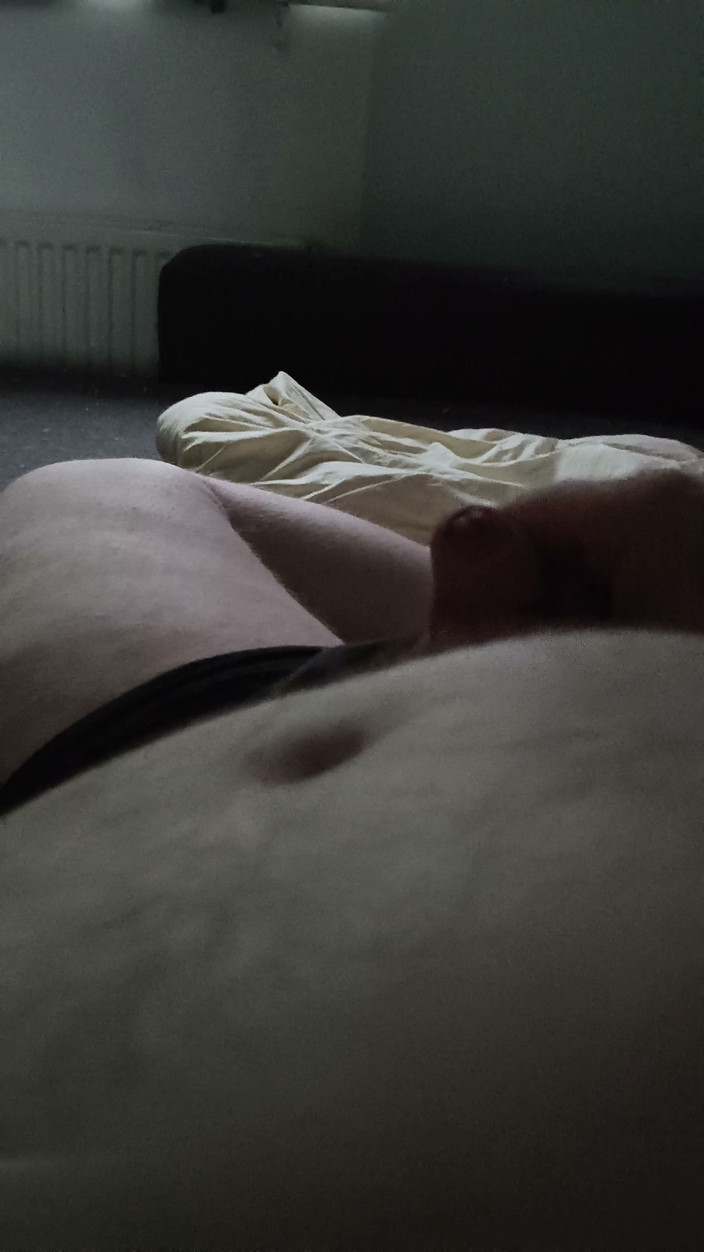 Runkaren32: I'm Jerking off