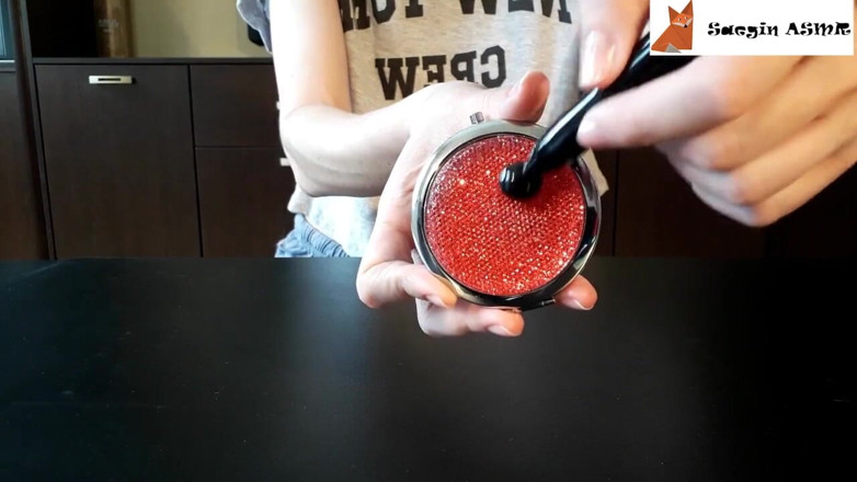 Saegin: [ASMR] Scratching textures, part 3 no talking