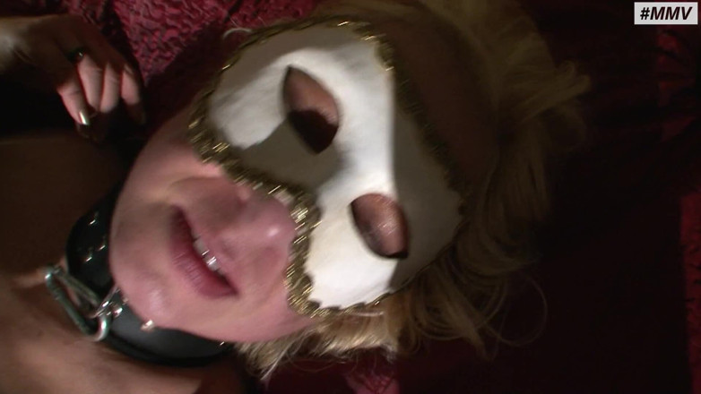 German BDSM MMV: Německá BDSM - blonďatá milfka