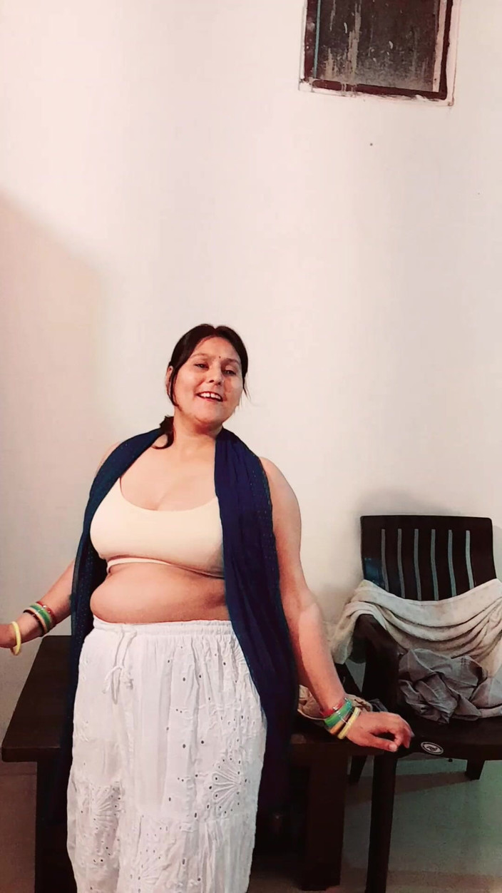 Puja555: Desi moglie puja bhabhi balla