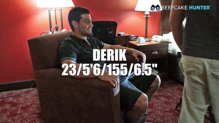 Beefcake Hunter: Macho zuigen met voetbalbenen