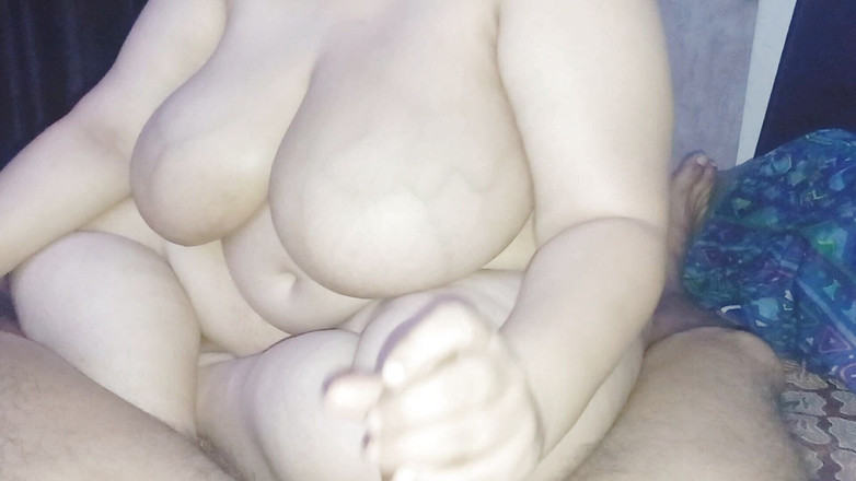 SameerPhunk: 그녀의 직업을 얻기 위해 손을 내밀고 있는 인도 비 여친