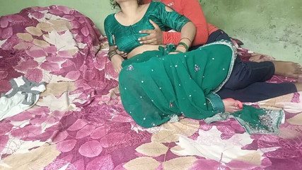 Pyaripooja22: Indiancă bhabhi de la țară își fute pizda cu cumnatul său