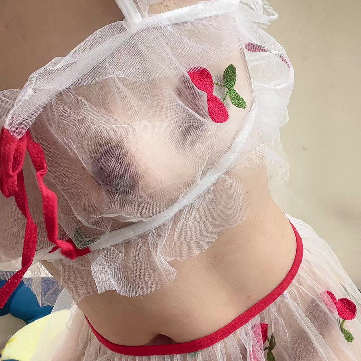 sweethanajapanese: Hana Buy New Dress Wear on Look Nice