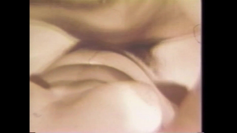 Vintage Megastore Full hd: मेरी सौतेली बहन की चूत चाटना