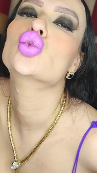 Pouty Lips Bimbo Makes You Cum on Her Glossy Cock Pillows