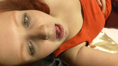 Sin Spice by Sophia Sinclair and Jasper Spice: Aangepaste close-up van lippen en tong