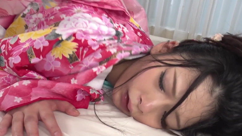 Caribbeancom: Small tit asian wearing lingerie gets gangbanged