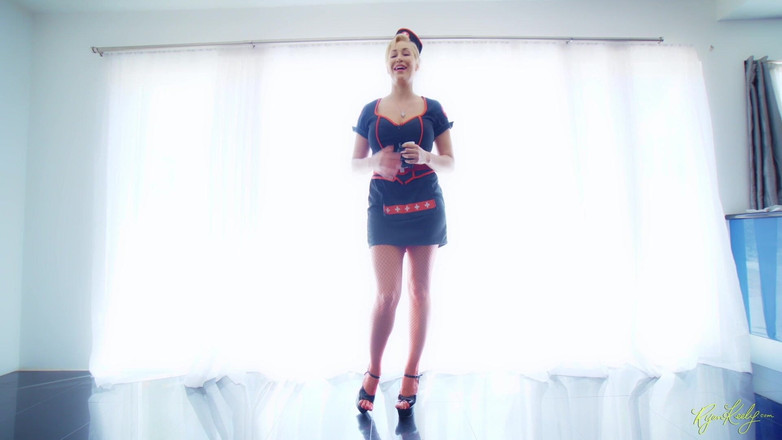 RyanKeely: 濃厚な熟女看護師があなたの精子を欲しがる - ライアン・キーリー