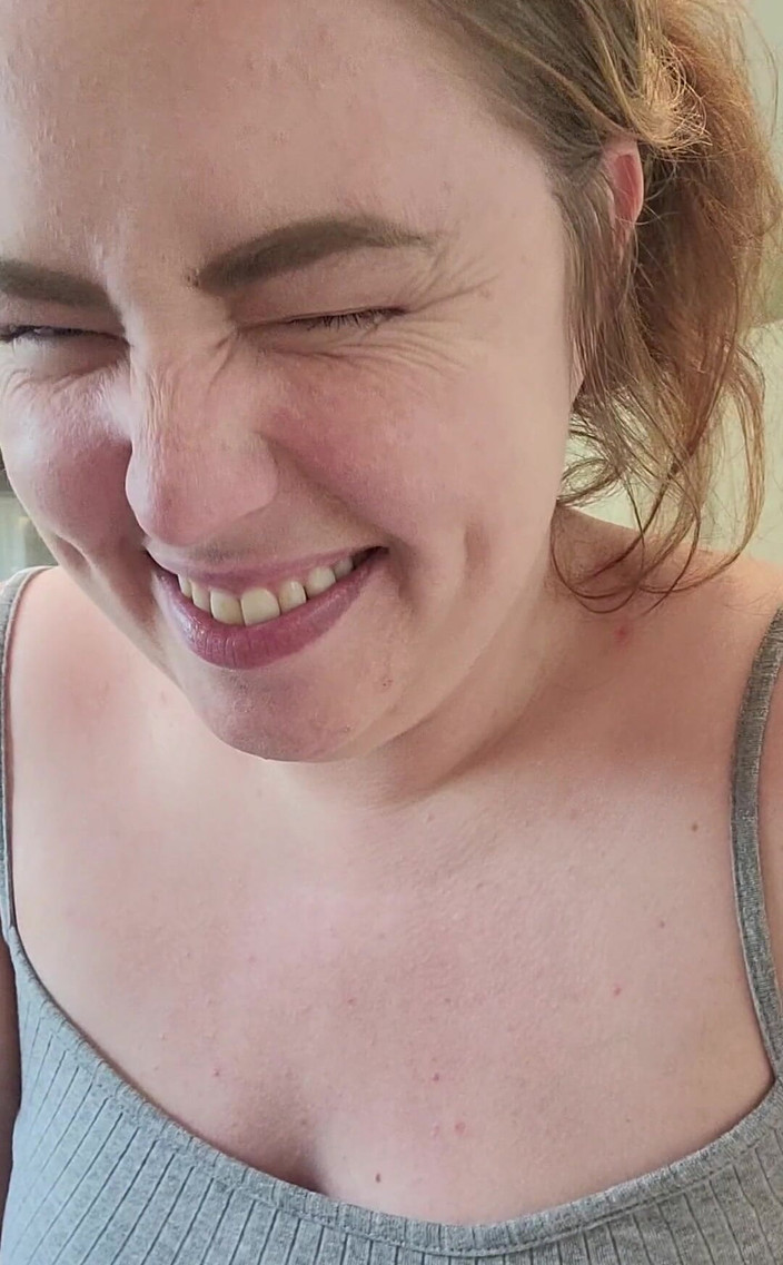 KinkyKatie: मुझे अपने पड़ोसी को बहकाना पसंद है