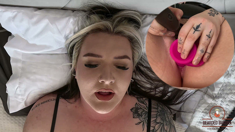 Bearded Buddha: Tattooed BBW Solo Masturbation Georgie Winters Wand and Dildo Real...