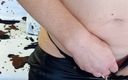 Fia studio: Pertunjukan webcam cewek dengan celana kulit seksi