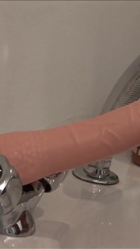 Gretige hete kutjes en koude douche