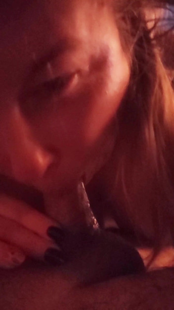 Whitekitten: MILF Sukakan blowjobs - sembah zakar