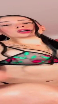 The Flowers of the Bra Look Perfect on My Nipples
