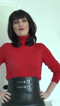Cinturones anchos y apretados parte 75 Lady Victoria Valente