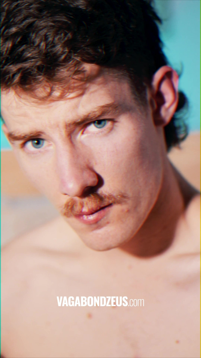 VagabondZeus - Erotic Filmmaker: Playful Kiwi Hung Twink in His Solo Session