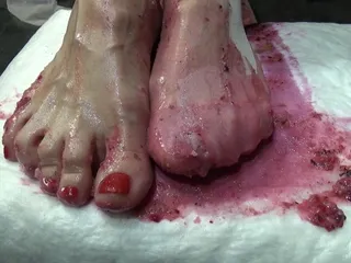 AnnaBUST: I Pee in Your Cake and Trample It with My...