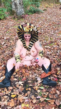 Dirty Ass Leaf Playing in Her Ass Cumming She's Not Faking