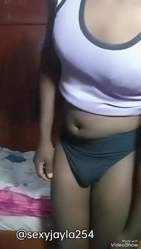 Sexyjayla254: Người mặc quần áo Kenya móc cua và banh lỗ đít đang há...