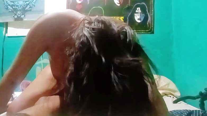 BigassMILF40: तमिल बड़ी गांड वाली पड़ोसन मुझे उसकी चूत चूसने देती है और वैसे भी उसे चोदती है