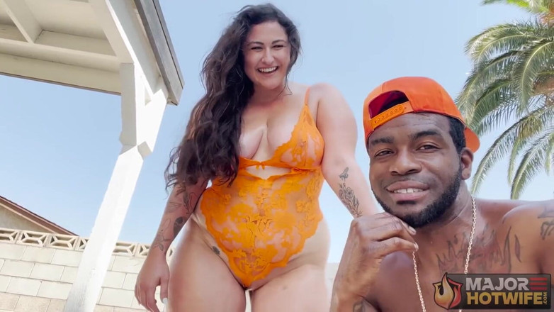 Rome Major Hot Wife: Rome Major scopa la moglie tettona josie jaxx in piscina