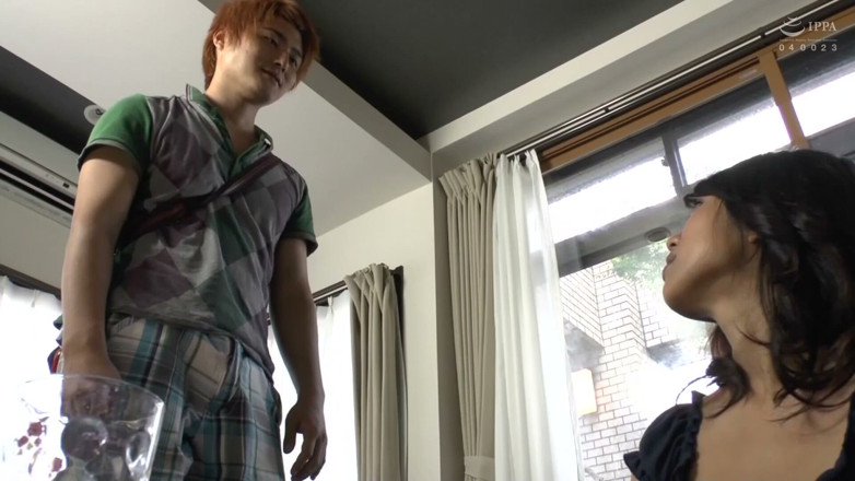 MBM3988: P149f01 Frustrated Busty Stepmom Masturbates While Watching Av, and Her...