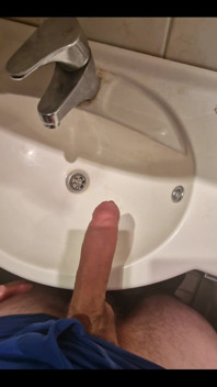 Wake up at Friend's House, Hungover. What Else You Gonna Do Than Cum? ‍