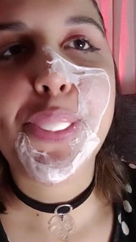 Making a Bubblegum Mess - Minnie Outfit - Bunny Looner