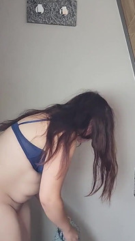 Straffa mig, fyll min röv med din lust. Det är därför jag tillhör dig.
