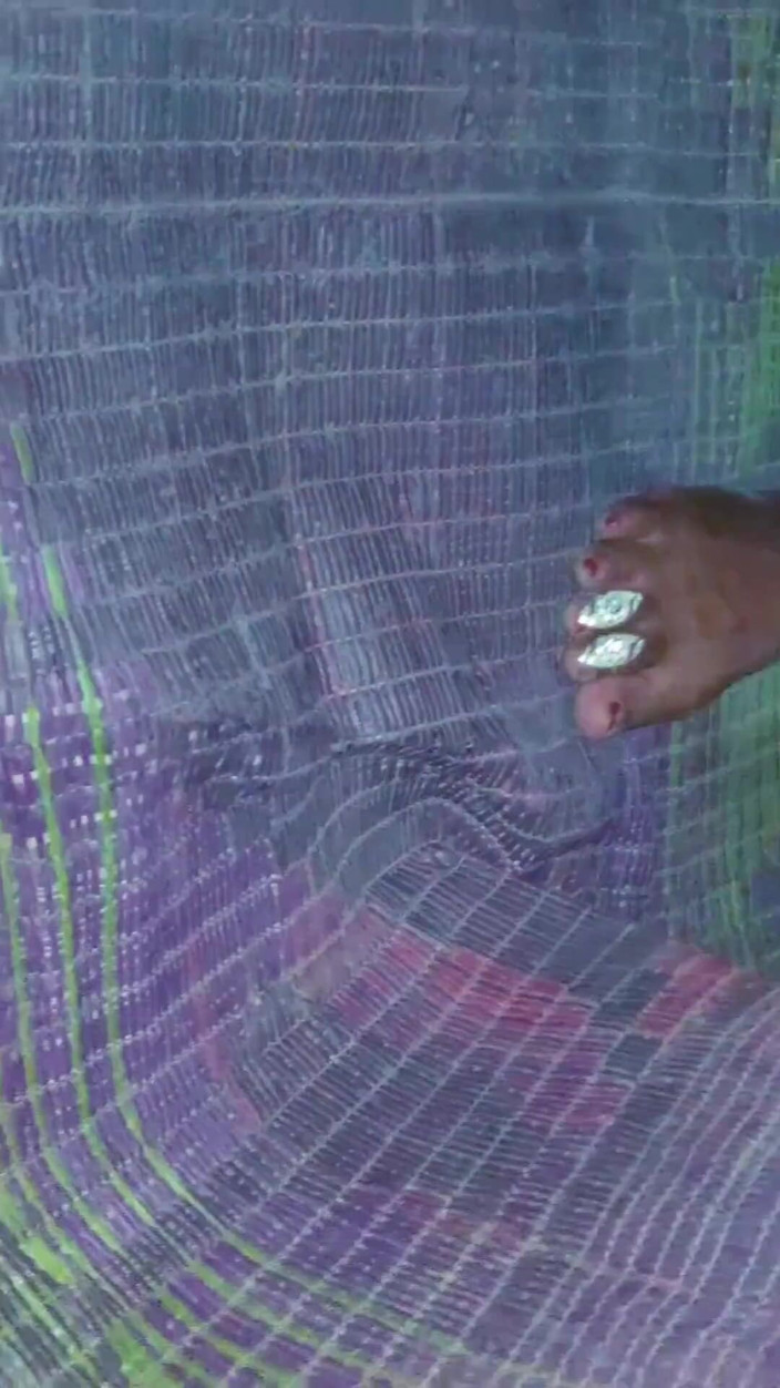 Sumang studio: Aaj Suman Bhabhi Paroshi se chudwate Emilia Pakri Gai