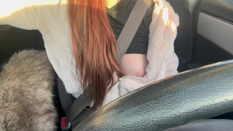 Artemisia Love: Mama vitregă sexy super excitată Artemisia adoră să conducă și să-și...