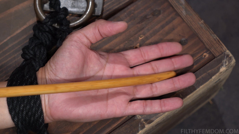 FilthyFemdom: Temnița Stăpânei Helena: Sacrificiu Cu Helena Locke, Kino Payne