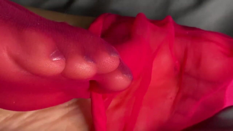 Pink Foxx: ピンクフォックスはピンクのナイロンを削除します