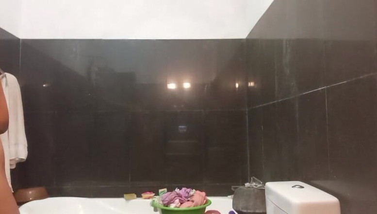 Miya White: Bangladeşli köylü kızı viral video. Bangla Sex